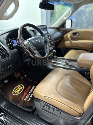 Nissan Patrol 2017, 98,000 km - 5.6 л - Bakı