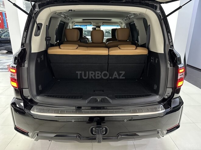Nissan Patrol 2017, 98,000 km - 5.6 л - Bakı