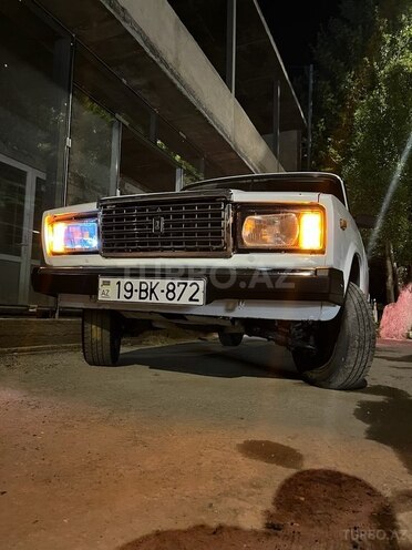 LADA (VAZ) 2107 2009, 50,123 km - 1.6 l - Salyan