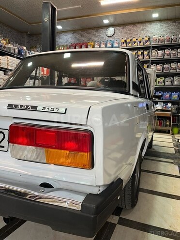 LADA (VAZ) 2107 2009, 50,123 km - 1.6 l - Salyan