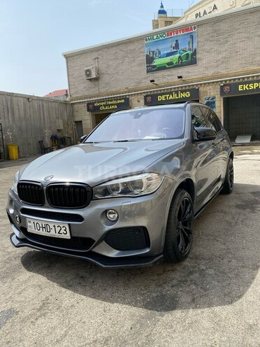 BMW X5 2015, 136,500 km - 3.0 л - Bakı