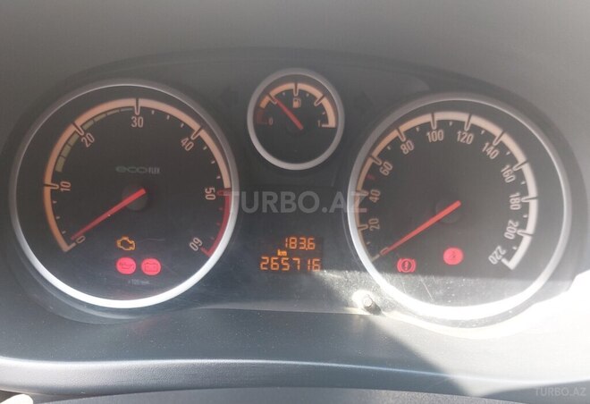 Opel Corsa 2008, 266,000 km - 1.3 l - Bakı