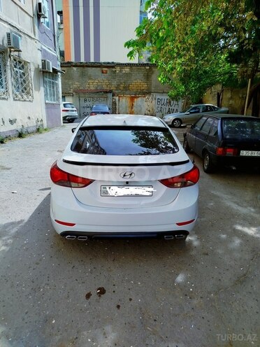 Hyundai Elantra 2015, 174,000 km - 1.8 l - Bakı