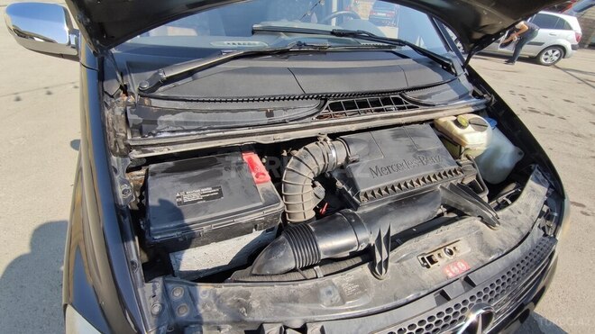 Mercedes V 220 2010, 314,000 km - 2.2 l - Bakı