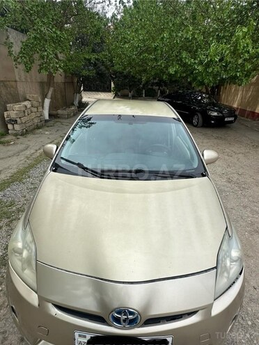 Toyota Prius-1