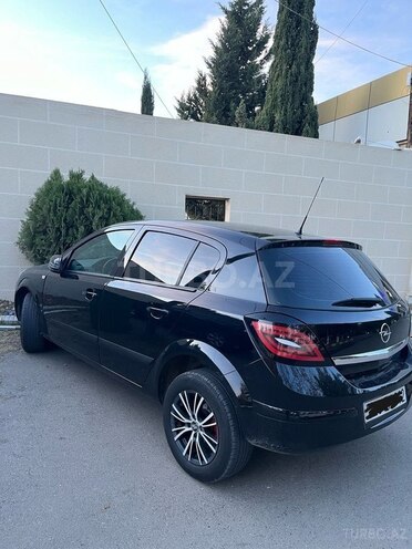 Opel Astra 2009, 290,000 km - 1.4 l - Gəncə