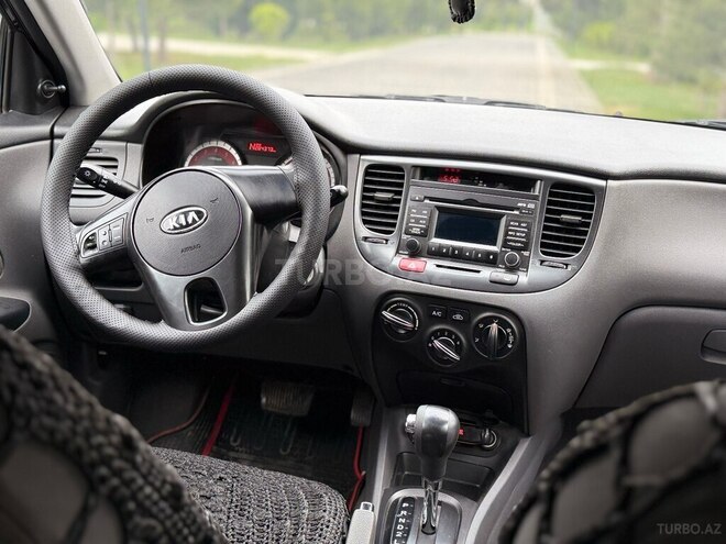 Kia Rio 2010, 284,000 km - 1.4 l - Bakı