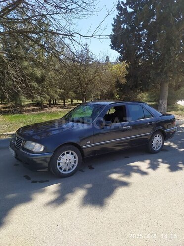 Mercedes C 240 1999, 300,000 km - 2.4 l - Şirvan