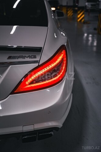 Mercedes CLS 63 AMG-8