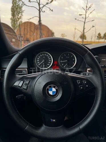 BMW 525 2006, 290,000 km - 2.5 л - Bakı