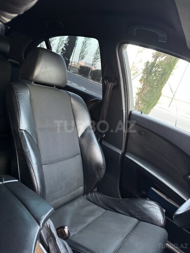 BMW 525 2006, 290,000 km - 2.5 л - Bakı