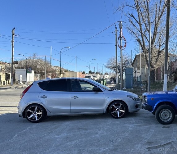 Hyundai i30 2009, 260,000 km - 2.0 l - Bakı