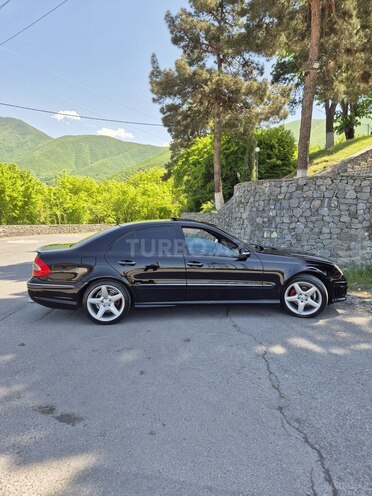 Mercedes E 320 2002, 224,673 km - 3.2 l - Şəki