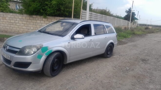 Opel Astra 2005, 425,620 km - 1.3 л - Neftçala