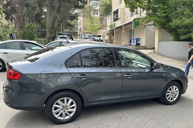 SEAT Toledo 2014, 141,000 km - 1.6 л - Bakı