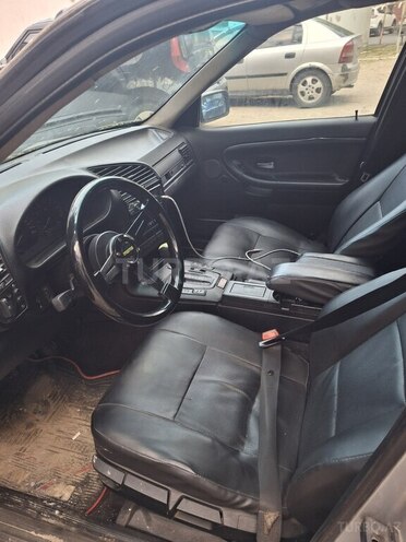BMW 320 1996, 153,000 km - 2.0 л - Bakı