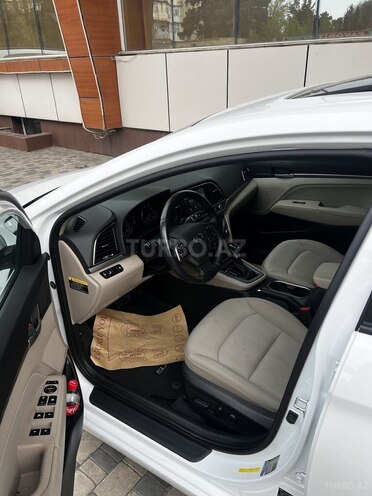 Hyundai Elantra 2016, 68,100 km - 2.0 l - Bakı