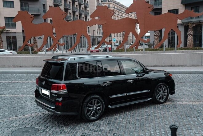 Lexus LX 570-13