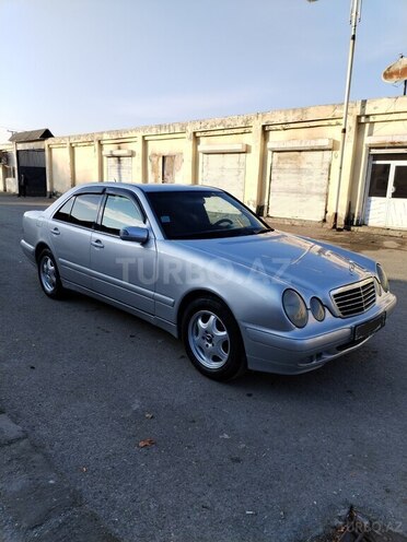 Mercedes E 220 d 2000, 600,000 km - 2.2 л - Ucar