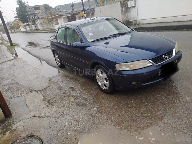 Opel Vectra 1999, 332,754 km - 1.6 l - Astara