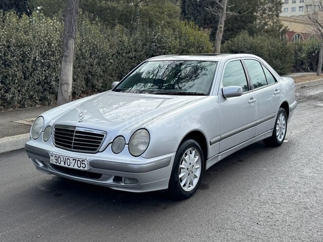 Mercedes E 200 2001, 270,000 km - 2.0 l - Gəncə
