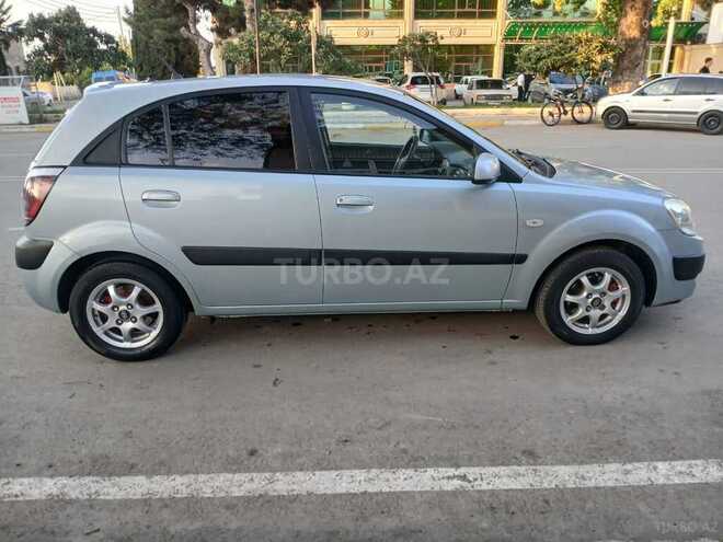 Kia Rio 2006, 316,887 km - 1.4 l - Samux