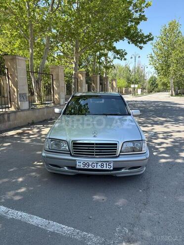 Mercedes C 180 2000, 487,000 km - 1.8 л - Yevlax