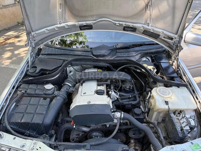 Mercedes C 180 2000, 487,000 km - 1.8 л - Yevlax