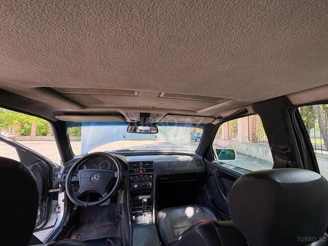 Mercedes C 180 2000, 487,000 km - 1.8 л - Yevlax