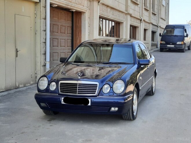 Mercedes E 240 1999, 226,000 km - 2.6 l - Gəncə