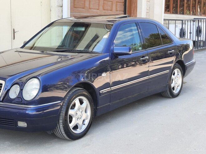 Mercedes E 240 1999, 226,000 km - 2.6 l - Gəncə