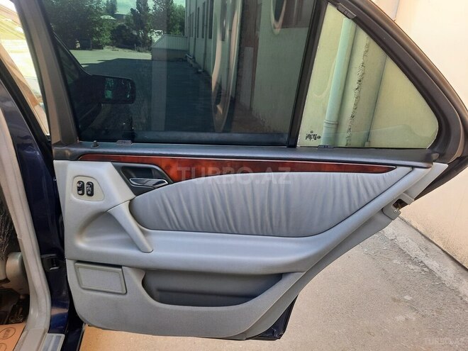 Mercedes E 240 1999, 226,000 km - 2.6 l - Gəncə