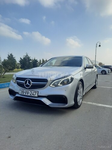 Mercedes E 200 d 2014, 305,500 km - 2.2 л - Sumqayıt