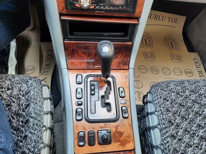 Mercedes E 240 1999, 226,000 km - 2.6 l - Gəncə