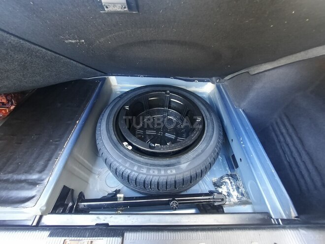 Mercedes E 240 1999, 226,000 km - 2.6 l - Gəncə