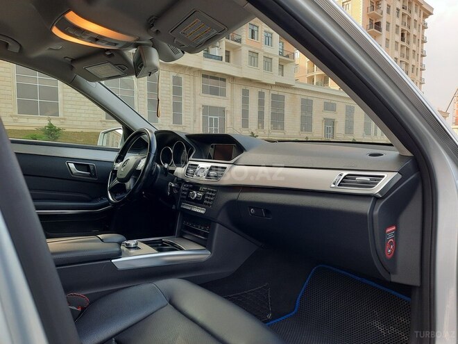 Mercedes E 200 d 2014, 305,500 km - 2.2 л - Sumqayıt