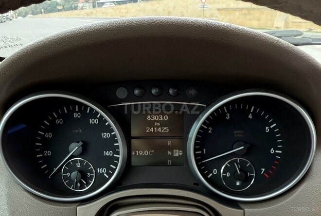 Mercedes ML 350 4MATIC 2011, 242,000 km - 3.5 л - Bakı