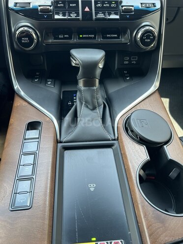 Lexus LX 600 2024, 14,900 km - 3.5 л - Bakı