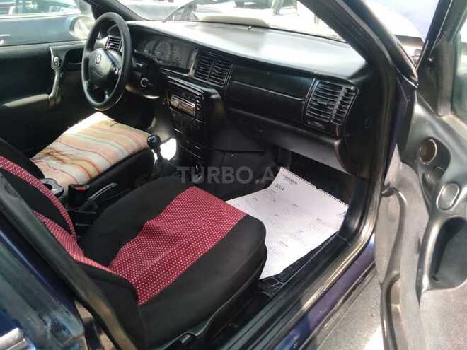 Opel Vectra 1998, 300,000 km - 1.6 l - Bakı