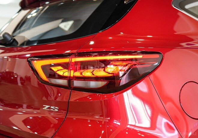 MG ZS-10