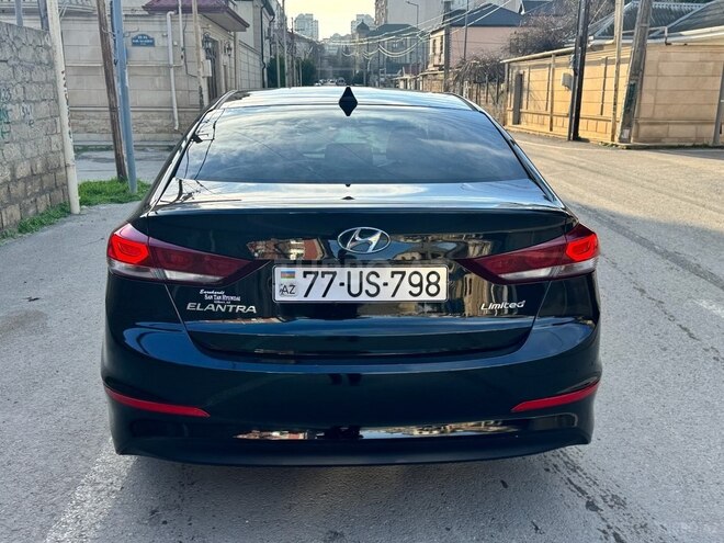 Hyundai Elantra 2016, 65,000 km - 2.0 l - Bakı