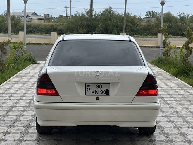 Mercedes C 200 1999, 356,884 km - 2.0 l - Saatlı