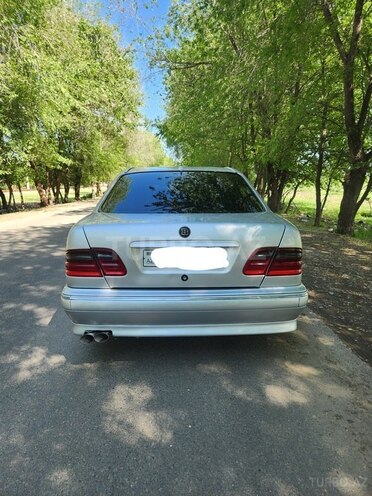 Mercedes E 240 1998, 463,001 km - 2.4 l - Bakı