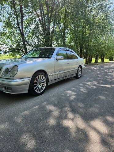 Mercedes E 240 1998, 463,001 km - 2.4 l - Bakı