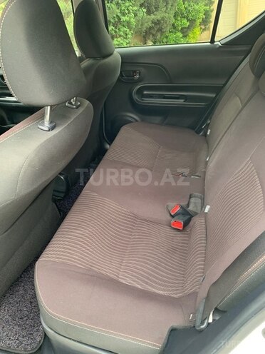 Toyota Aqua 2019, 76,254 km - 1.5 л - Bakı