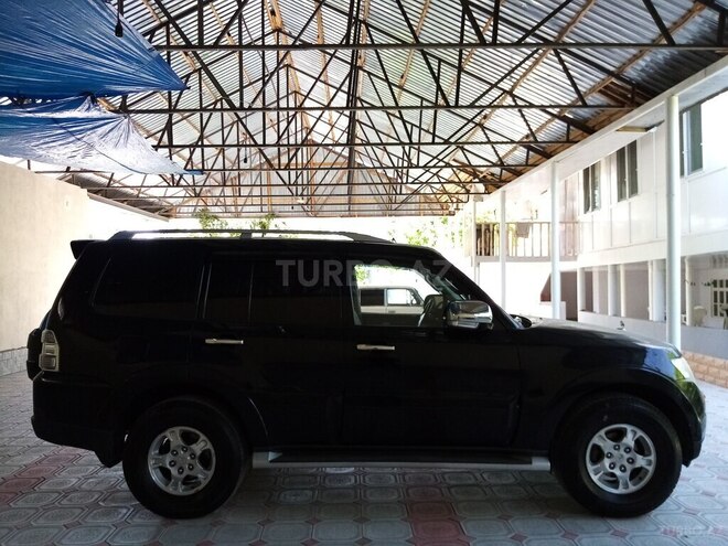Mitsubishi Pajero 2007, 190,584 km - 3.0 л - Ucar
