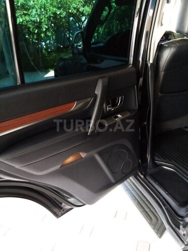 Mitsubishi Pajero 2007, 190,584 km - 3.0 л - Ucar