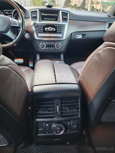 Mercedes GL 500 4MATIC-15