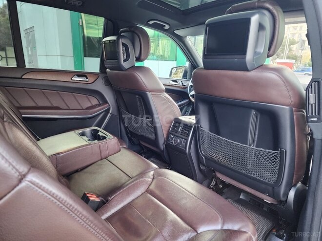 Mercedes GL 500 4MATIC-16