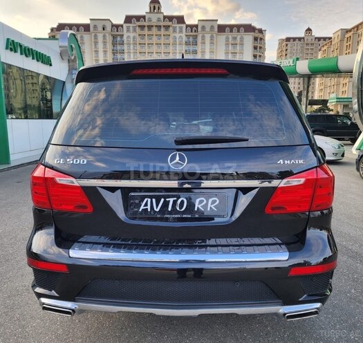 Mercedes GL 500 4MATIC-7